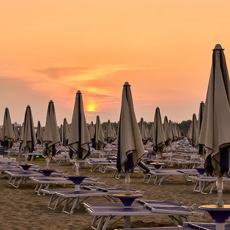 Spacious Seaview With A Big Terrace Bibione