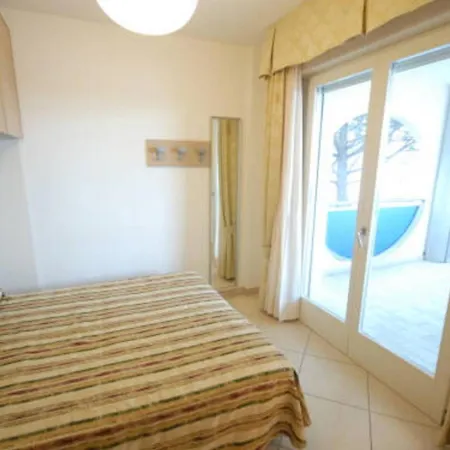 Spacious With A Big Terrace Апартаменты Бибионе