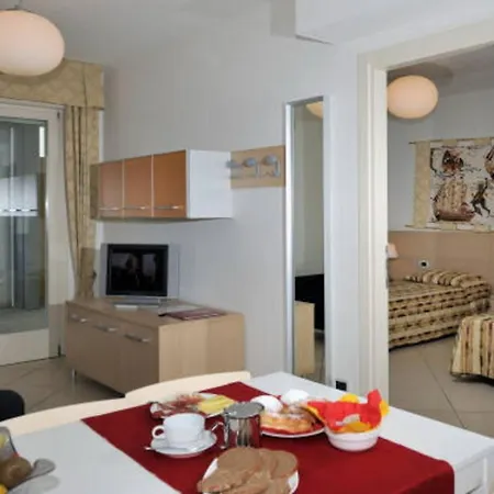 Spacious With A Big Terrace Апартаменты Бибионе